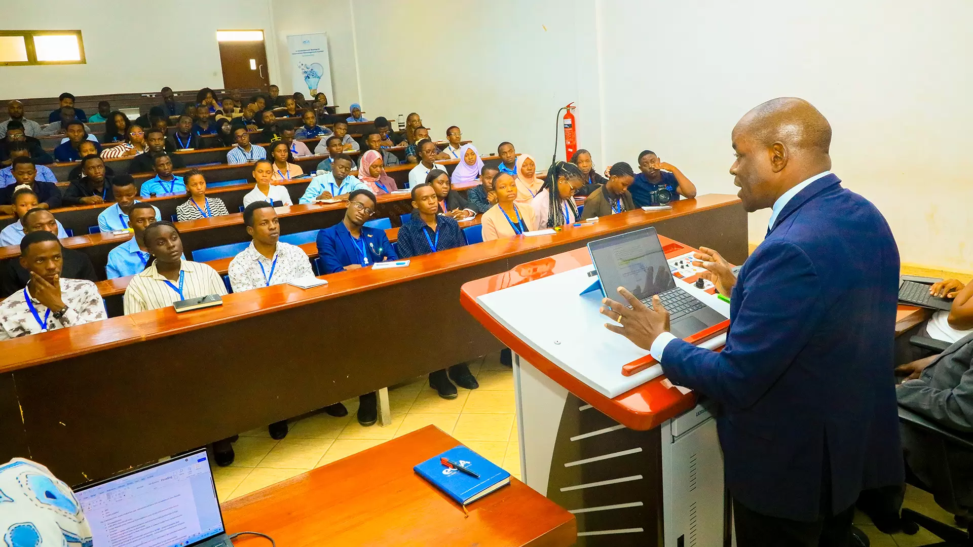 Ufunguzi rasmi wa programu ya Mafunzo kwa Vitendo kwa mwaka 2025, yanayofanyika katika Kituo cha Utafiti, Ubunifu na Uendelezaji wa Serikali Mtandao jijini Dodoma.