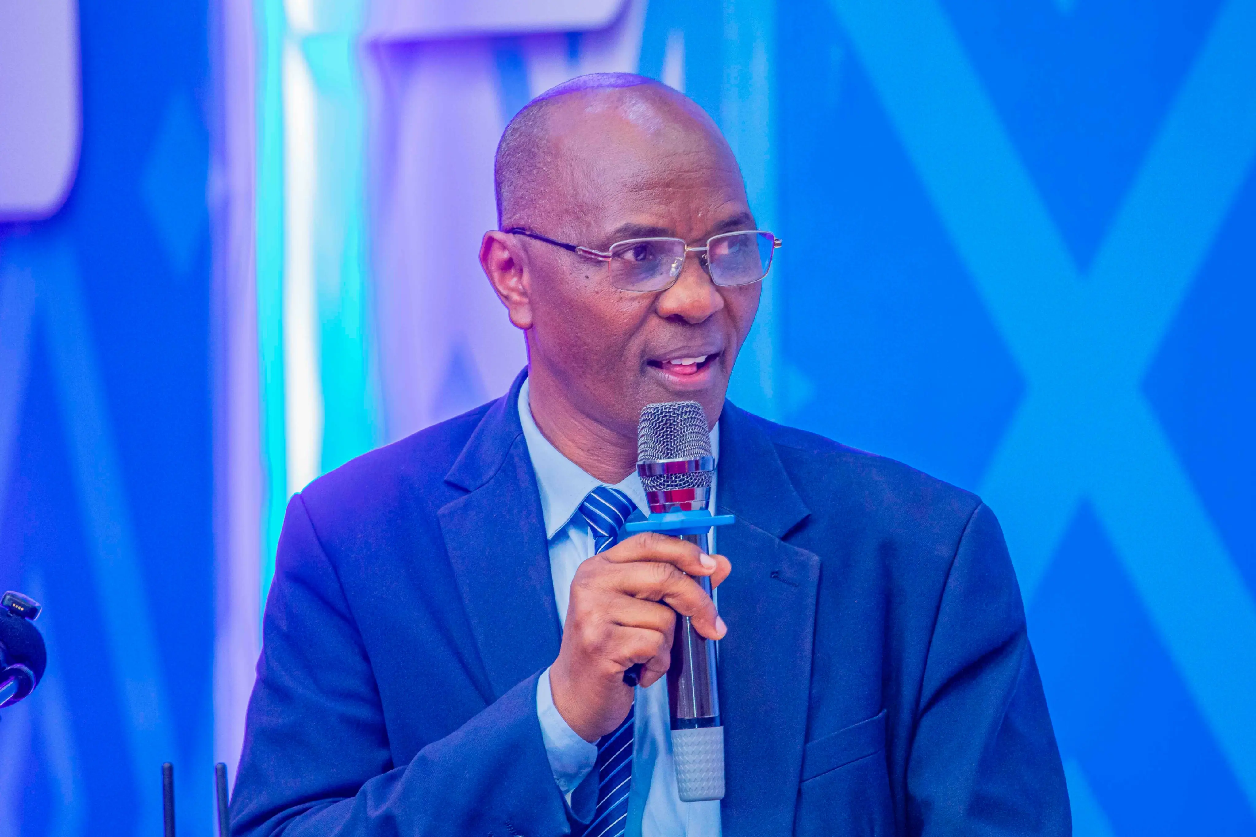 Mapinduzi ya Kidigitali Mahakamani: Hukumu sasa Zaandikwa kwa Akili Unde